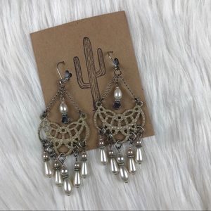 Chandelier earrings pear silver pink